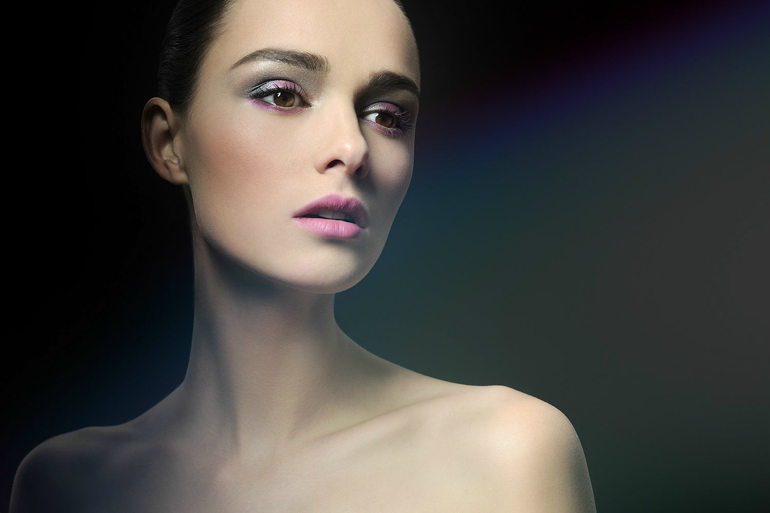 Bella Thorne Ou Como Saber Comparecer Inteira De Vermelho